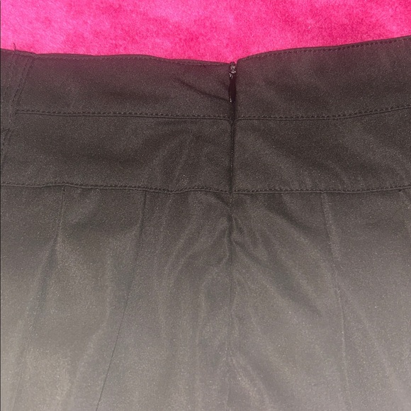 Black Pleated Mini Skirt - Picture 5 of 6